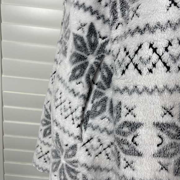 Jasmine & Ginger Cover Up, size M - Picture 4 of 5